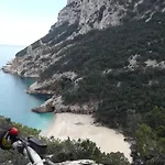 Fradama' Nocleg ze śniadaniem 4*